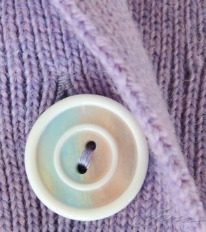 Dámsky sveter s vysokým polo golierom fioalova