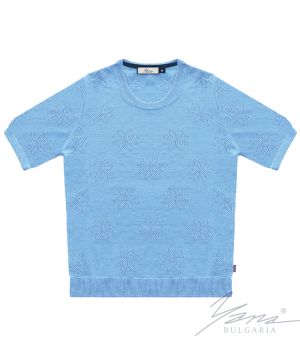 Dámsky sveter bije syn